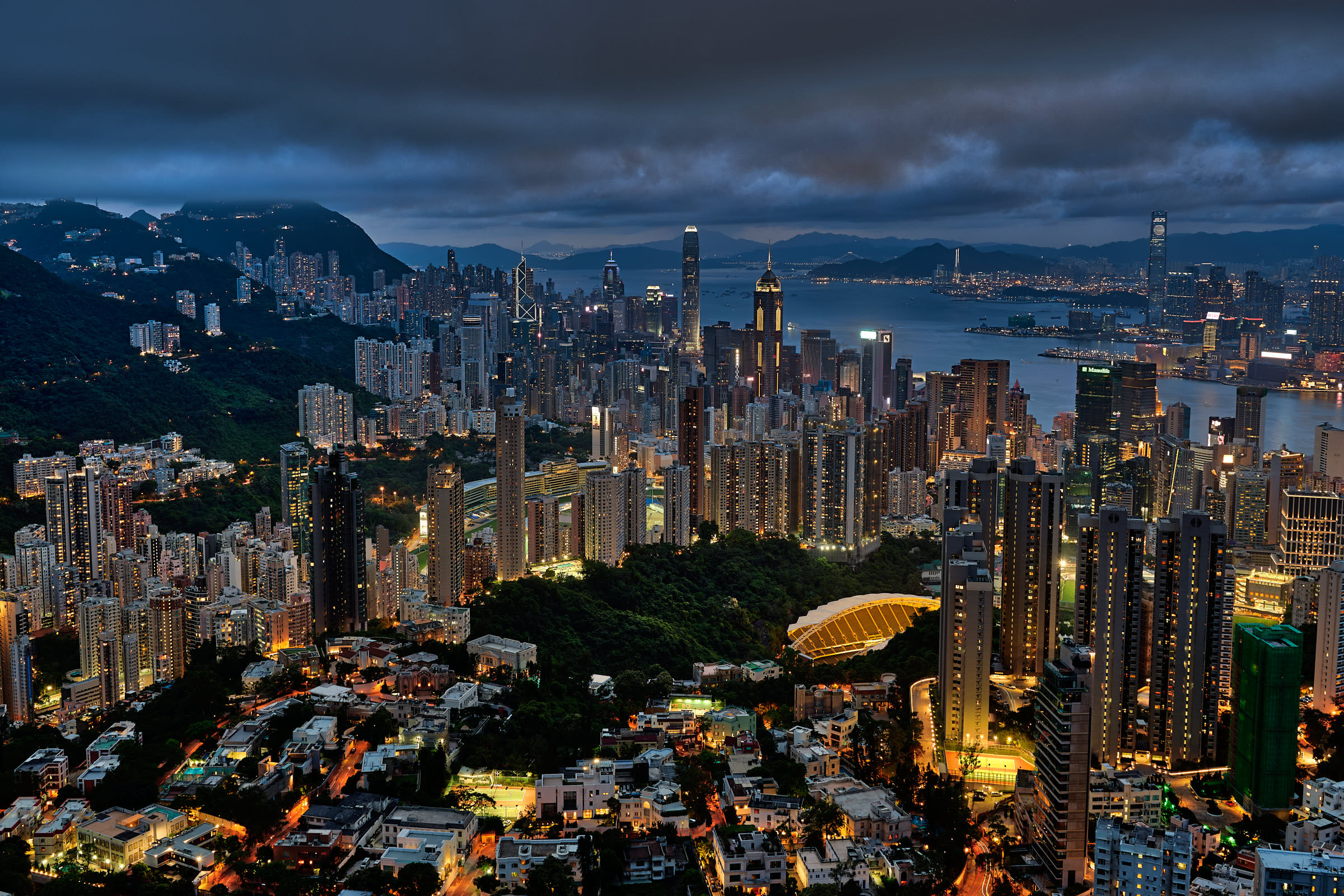 Jardine’s Lookout, Hong Kong - fcracer.com