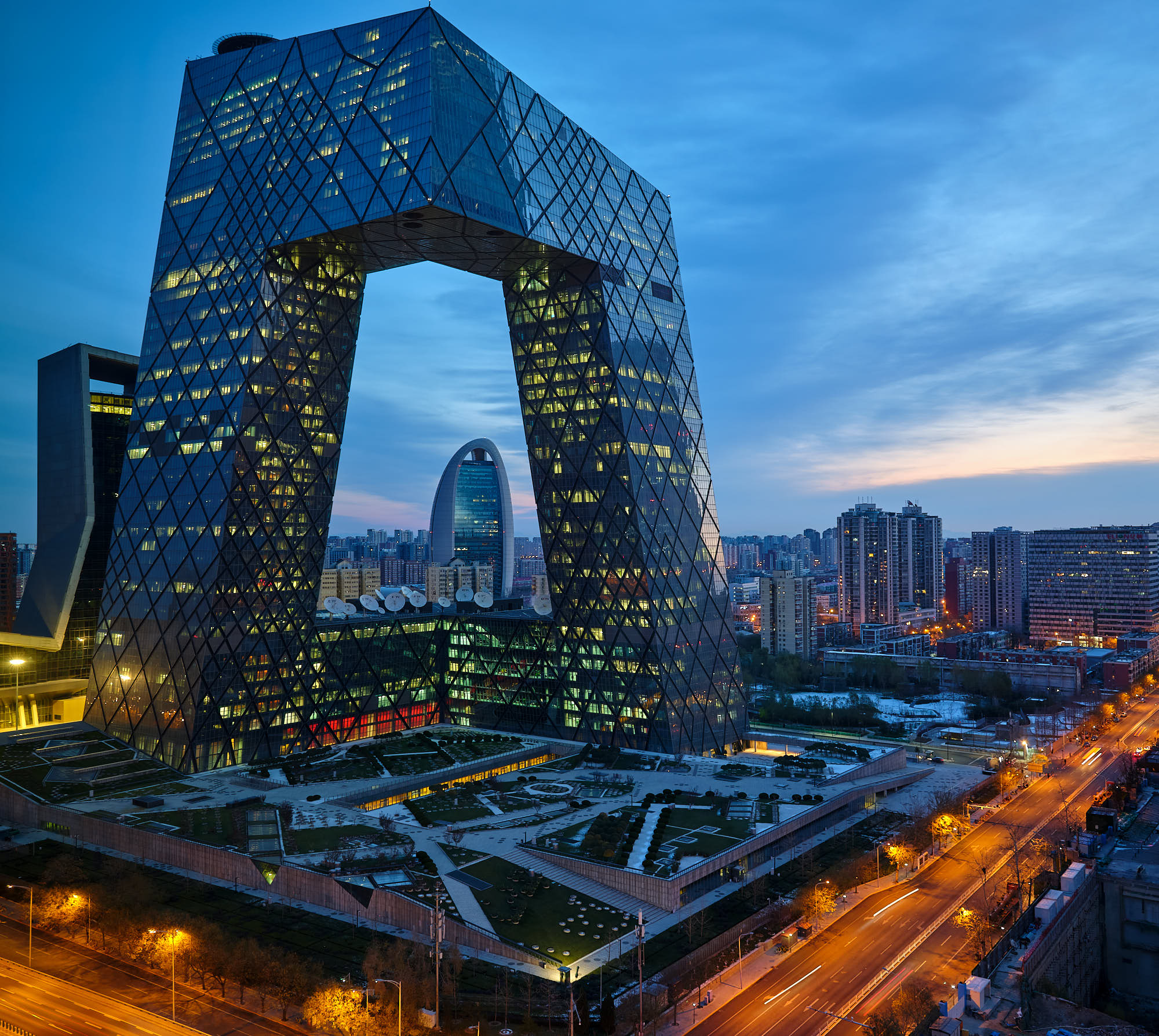 china skyscraper barley to see