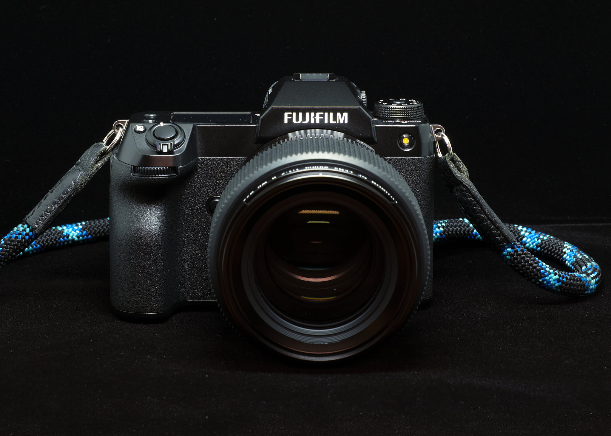 Front view of Fujifilm GFX100S and GF80MM