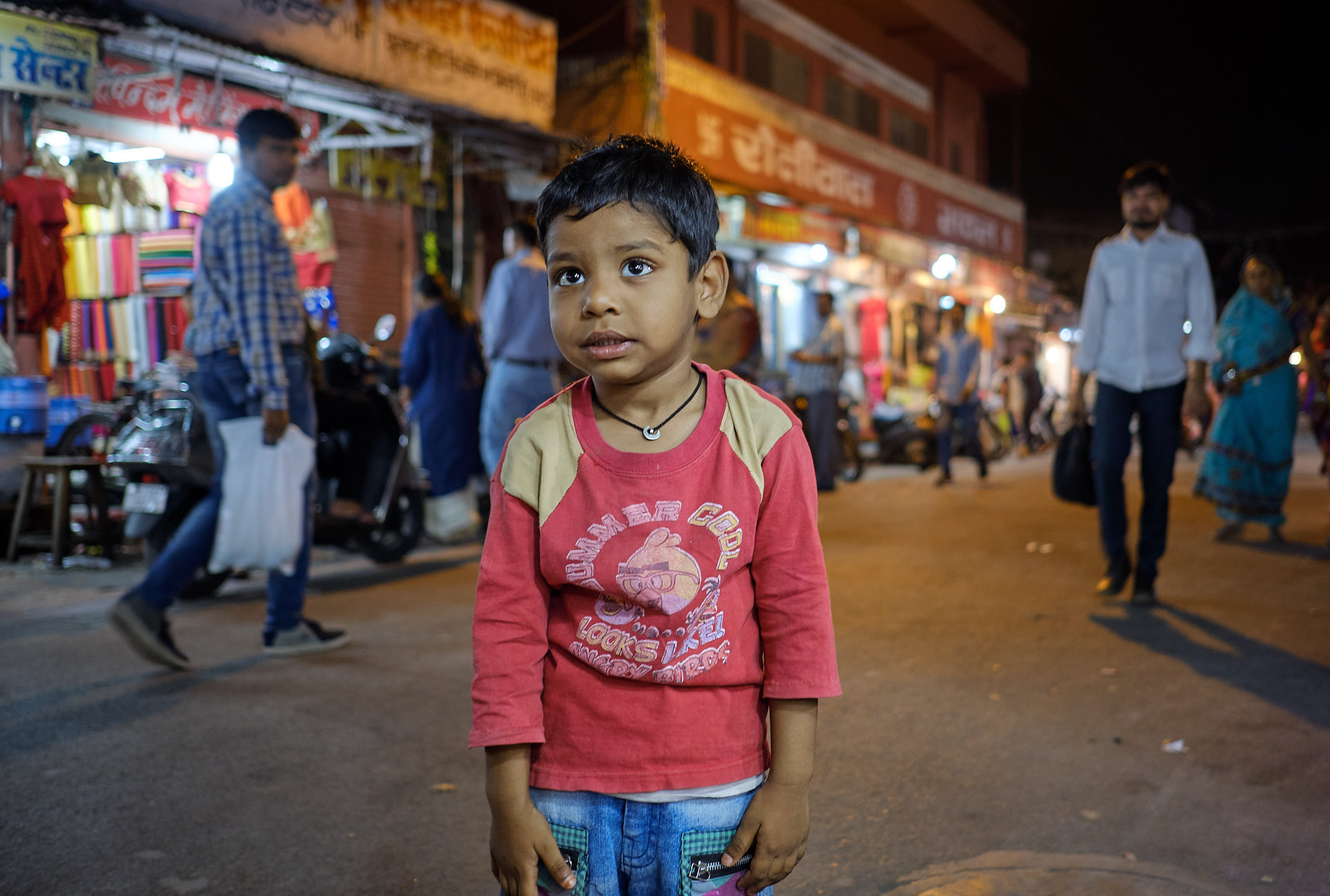 Child on street in Jaipur, India
